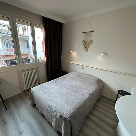 Hotel Chiffre Albi Room photo