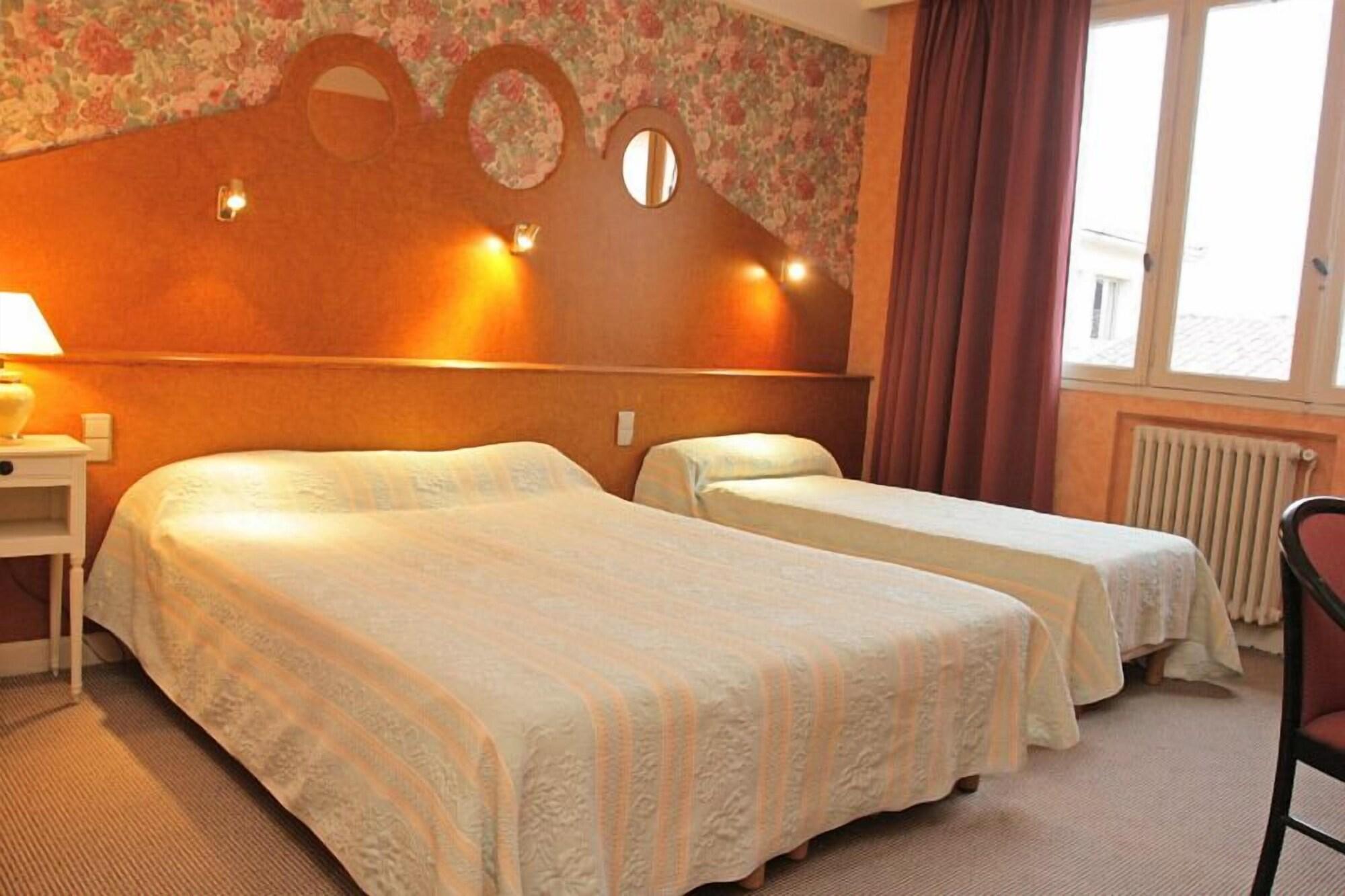 Hotel Chiffre 3*