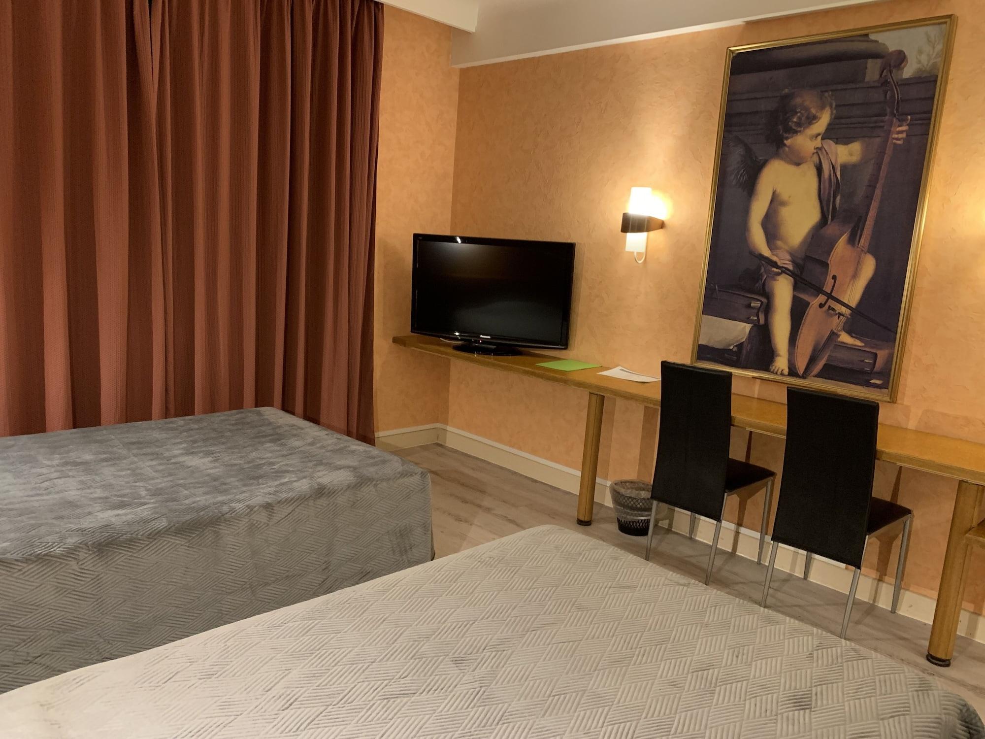 Hotel Chiffre 3*